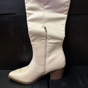 Brand New Elegant Cream Knee-High Boots size 10